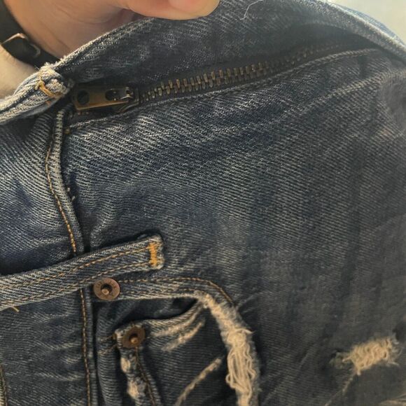 Abercrombie & Fitch High Rise Mom Jean Distressed Size 25 Regular Medium Wash - Picture 10 of 11